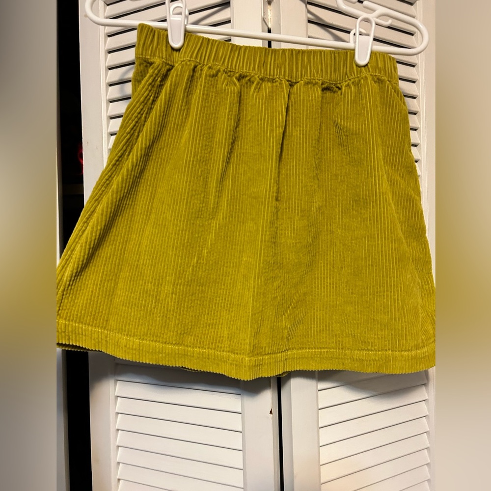 Corduroy skirt